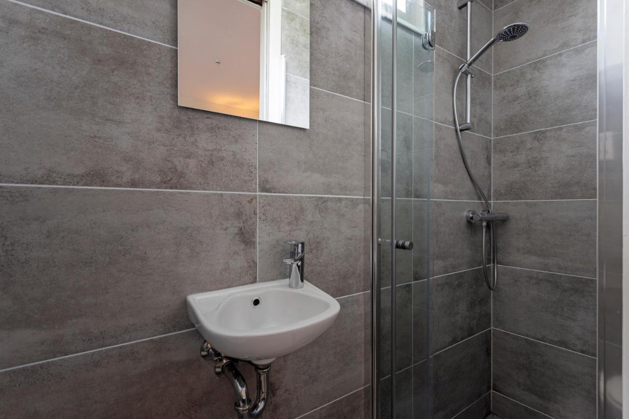 Studio Baarn With Patio, Airco, Pantry, Bedroom, Bathroom, Privacy - Amsterdam, Utrecht Exteriör bild